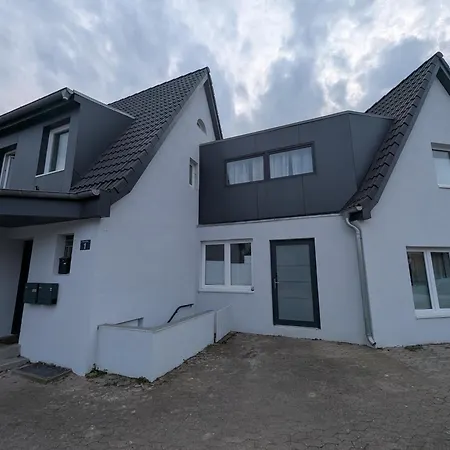 Kompakt & Komfortabel - Platz Fuer 4 Personen Apartamento Lübeck